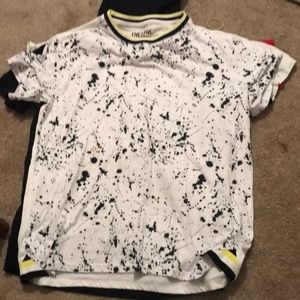 black and white splash dot tshirt XL